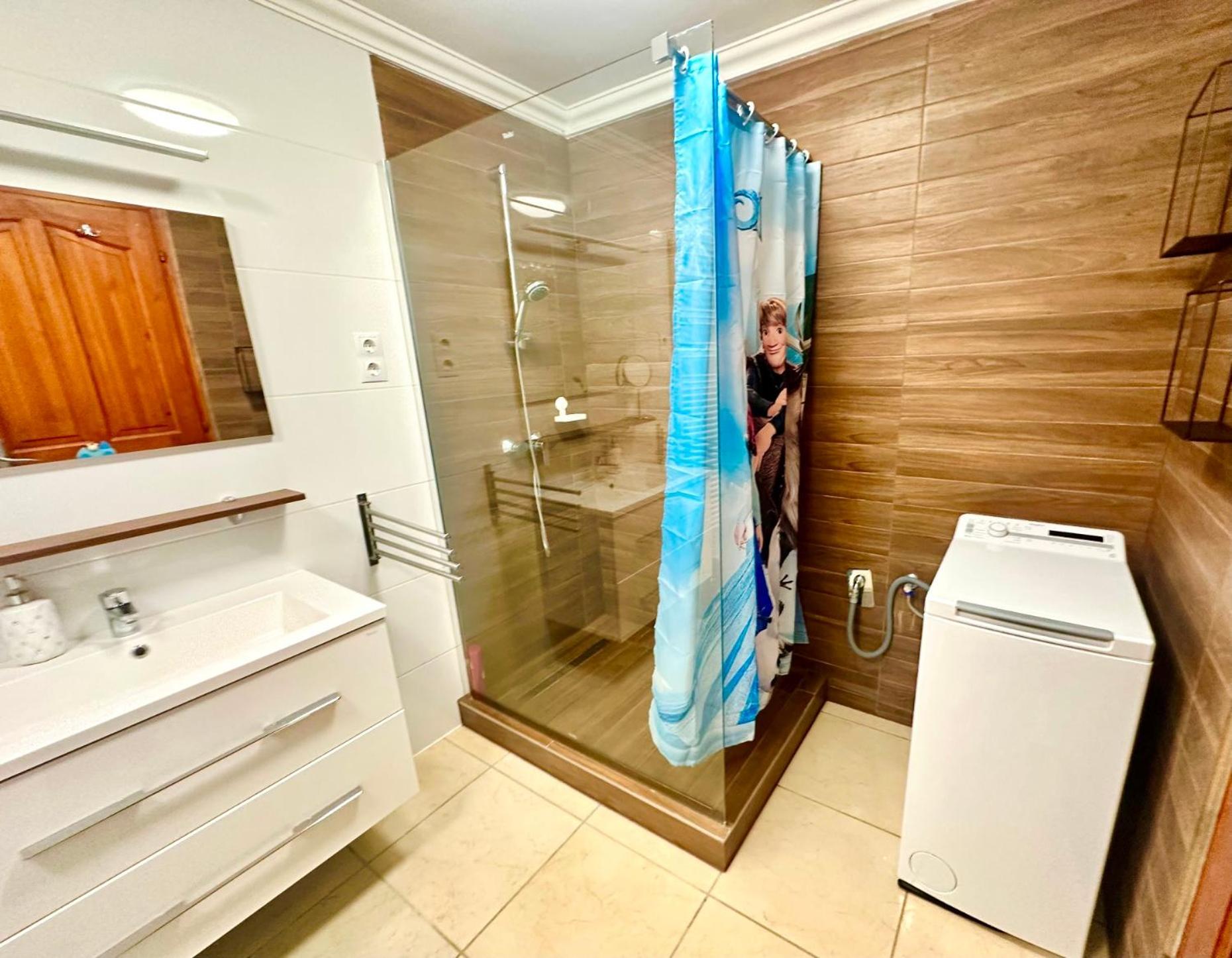 Mese Panzio Apartment *